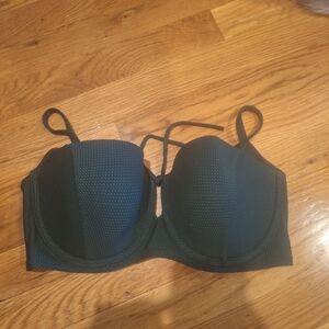 Womns Shade & Shore 36D Bikini Top.